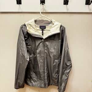 Patagonia Women’s Gray and Cream Raincoat